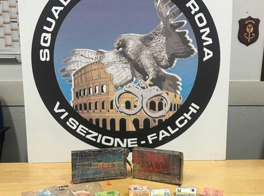 Appunti di spaccio per un 18enne: in un quaderno i dati dell’attività