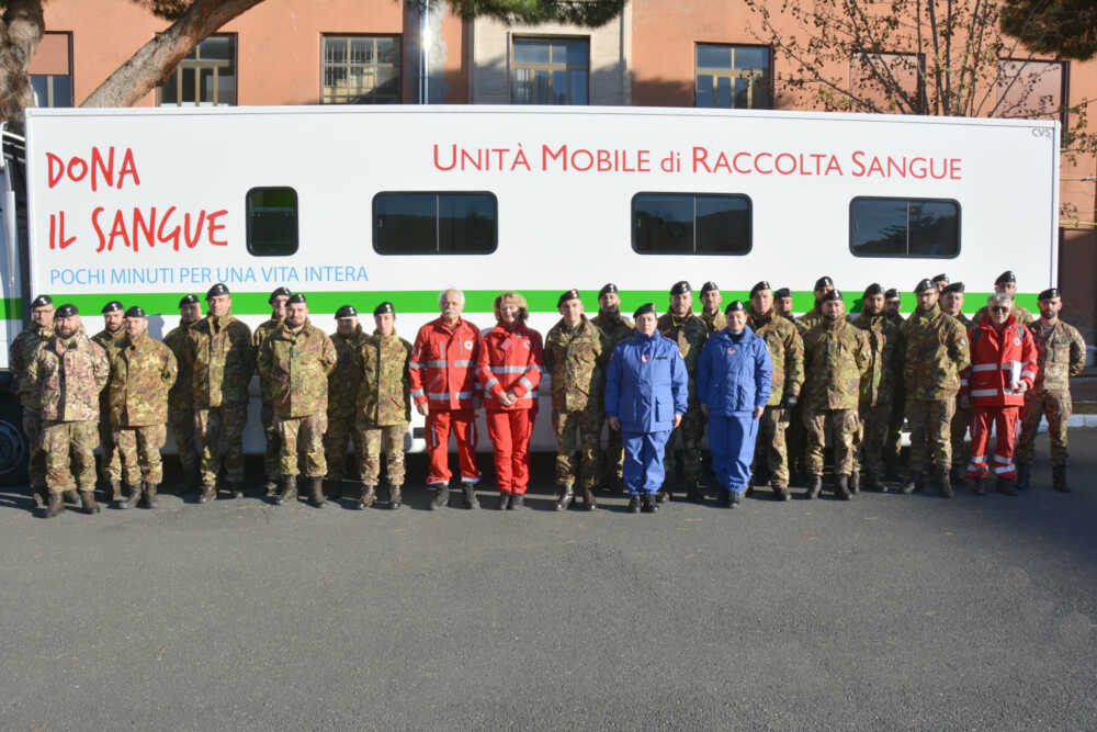 Alla caserma “Piave” di Civitavecchia donazione di sangue del reggimento “Cremona”
