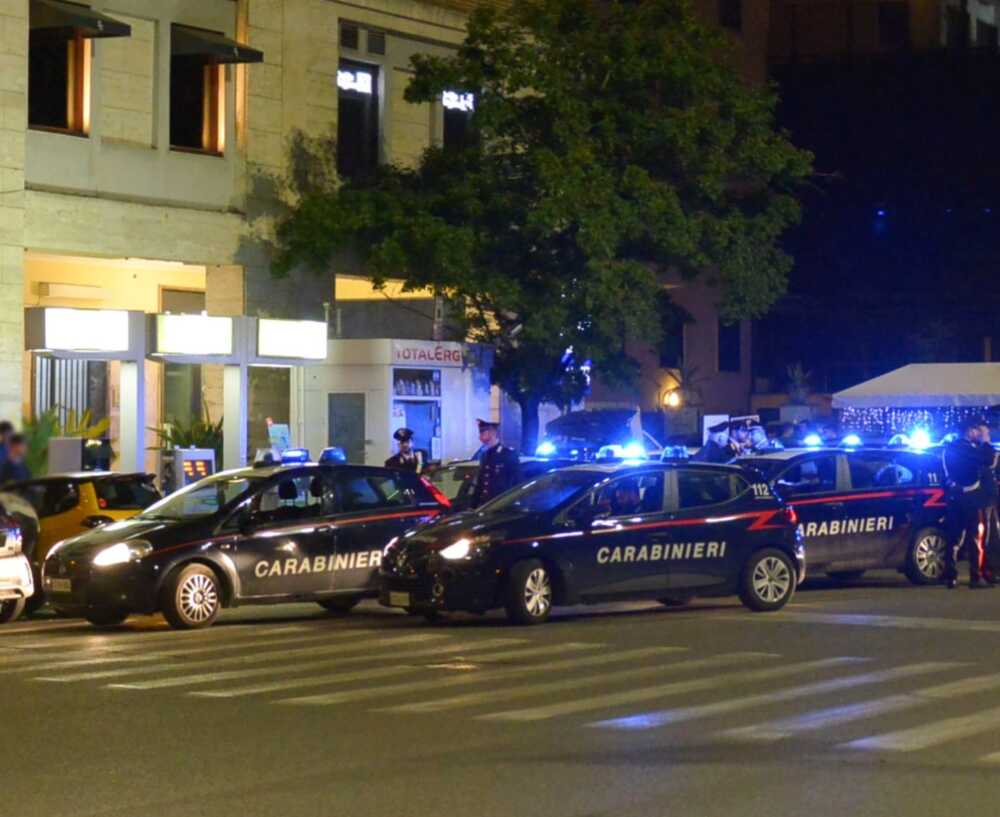 GRUPPO RM – Controlli dei Carabinieri nel fine settimana (1) GRUPPO RM - Controlli dei Carabinieri nel fine settimana (1)