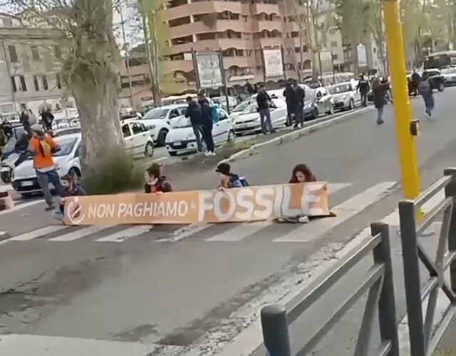 blitz ambientalisti roma