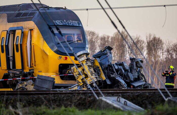 SCONTRO FRA TRENI IN OLANDA