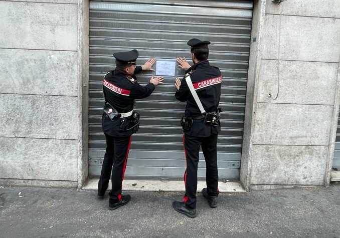 TRIONFALE – Carabinieri chiudono locale (2)