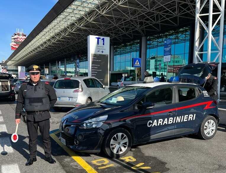 carabinieri fiumicino aeroporto carabinieri fiumicino aeroporto