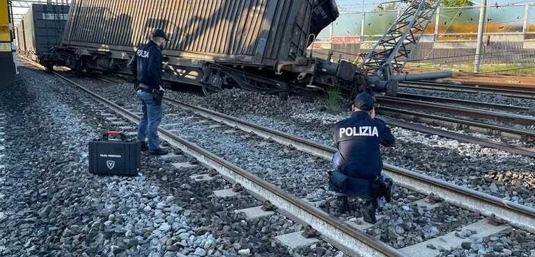 deraglia treno merci a firenze deraglia treno merci a firenze
