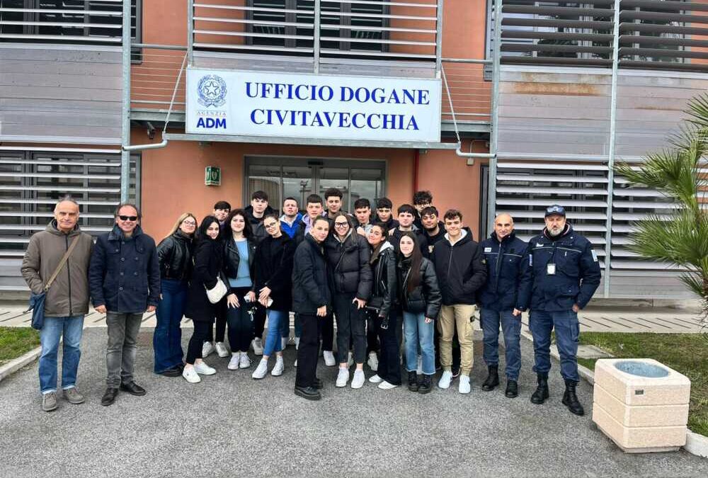 L’Agenzia delle Dogane di Civitavecchia si racconta agli studenti del “Baccelli”