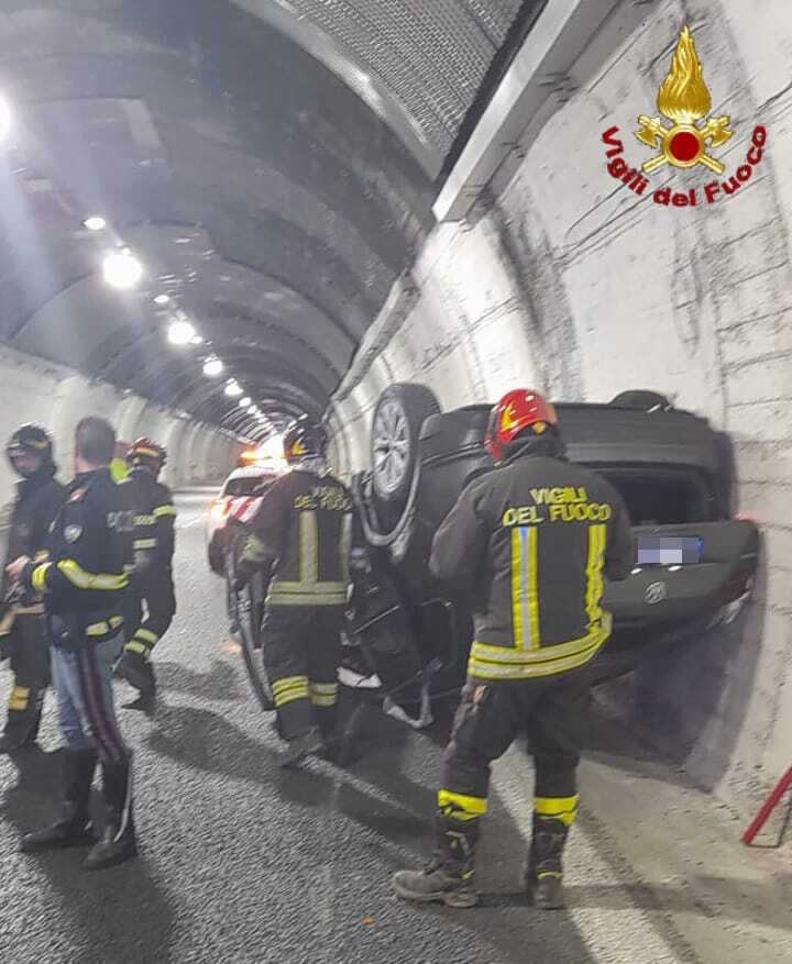 galleria santa marinella direzione civitavecchia vvf vigili fuoco pompieri 1