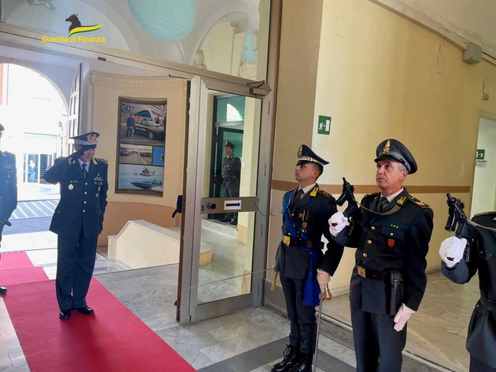 generale buratti finanza civitavecchia (1) generale buratti finanza civitavecchia (2)