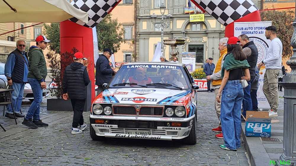 Sesto Trofeo del Lago, Bracciano invasa da tante auto storiche