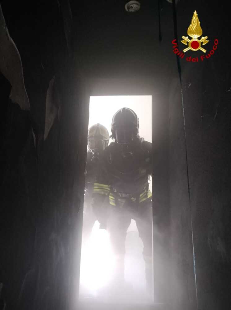 vvf vigili fuoco pompieri abitazione vvf vigili fuoco pompieri abitazione