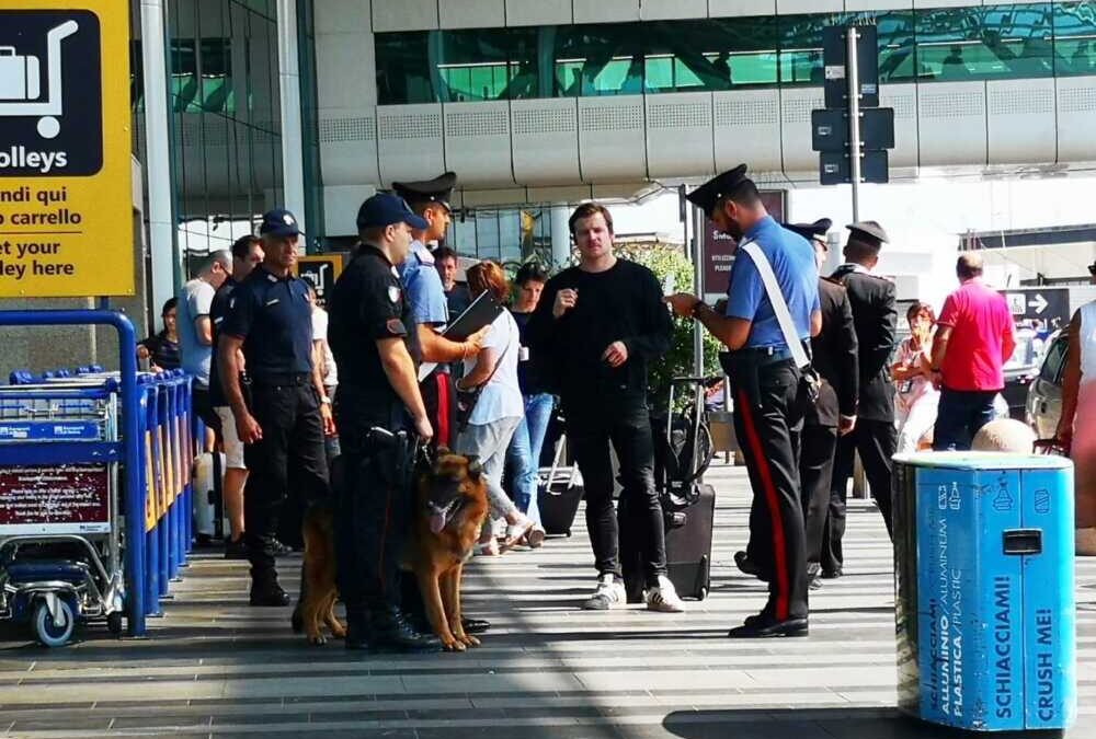Due denunce e sei autisti sanzionati dai Carabinieri all’aeroporto di Fiumicino