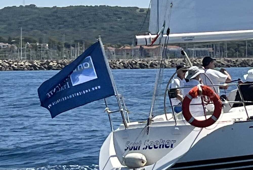 Seconda “Veleggiata per il pianeta” a Civitavecchia con “Ambiente Mare Italia” che presenta il numero per Sos