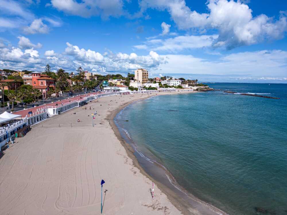 passeggiata spiaggia santa marinella drone passeggiata spiaggia santa marinella drone