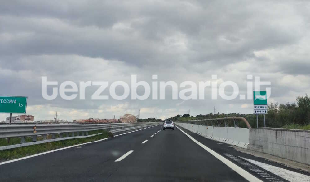 viadotto infernaccio a12 autostrada viadotto infernaccio a12 autostrada