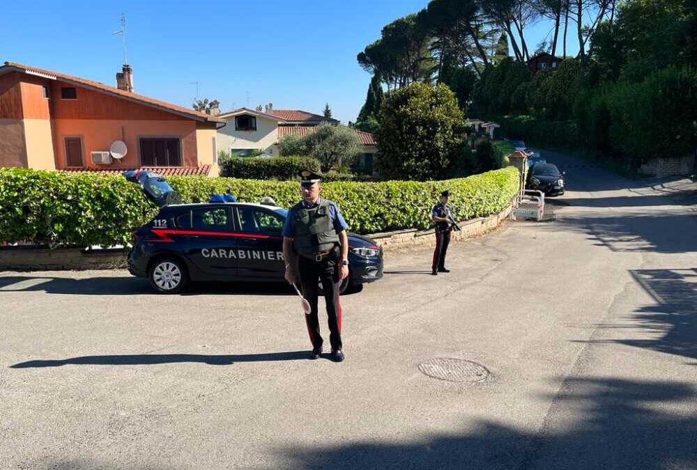 Ruba in un appartamento di Rignano, 20enne serbo preso dai Carabinieri