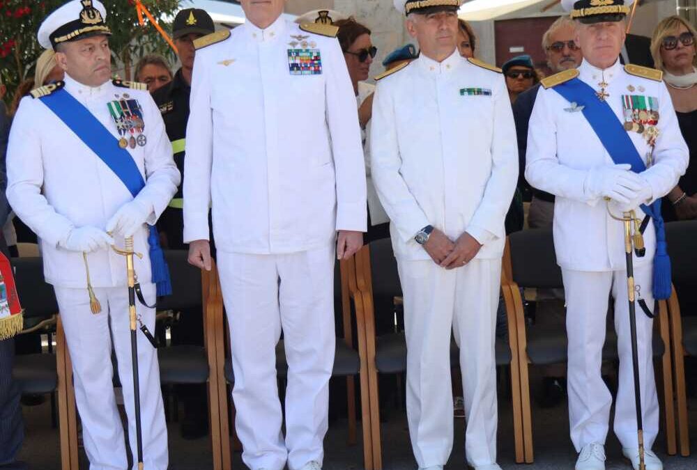 Direzione Marittima di Civitavecchia, cambio della guardia: Marini saluta, ecco Castaldo