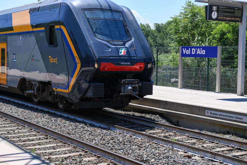 treno stazione val d'ala roma