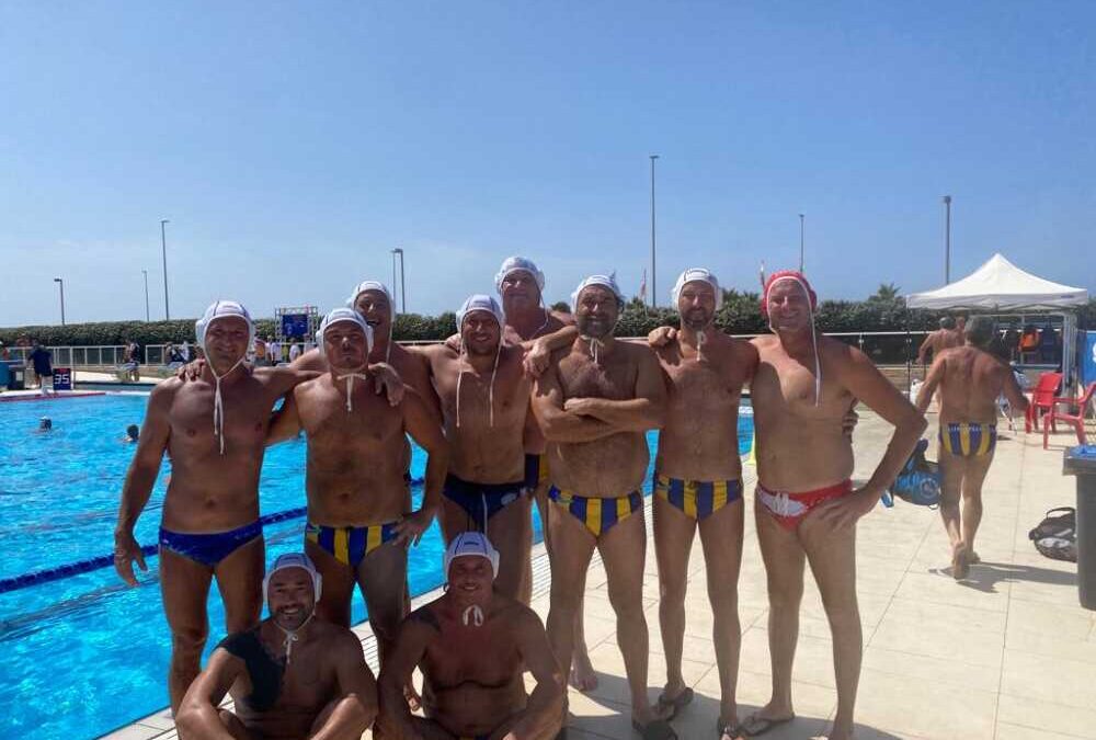 La Nuotatori fa incetta di podi agli Italiani Master di pallanuoto
