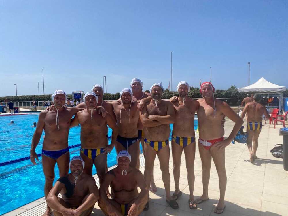 +45 uomini pallanuoto master nuotatori civitavecchiesi