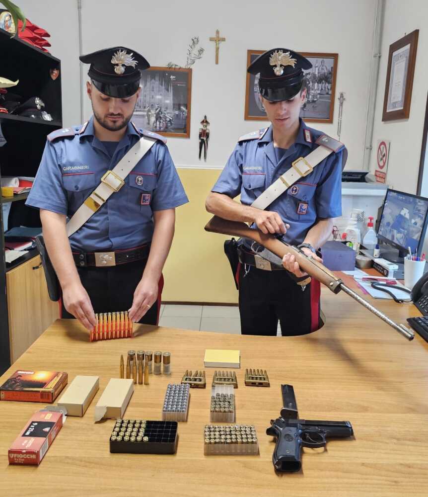 BRACCIANO - Le armi e le munizioni rinvenute dai Carabinieri a Rignano Flaminio (3)