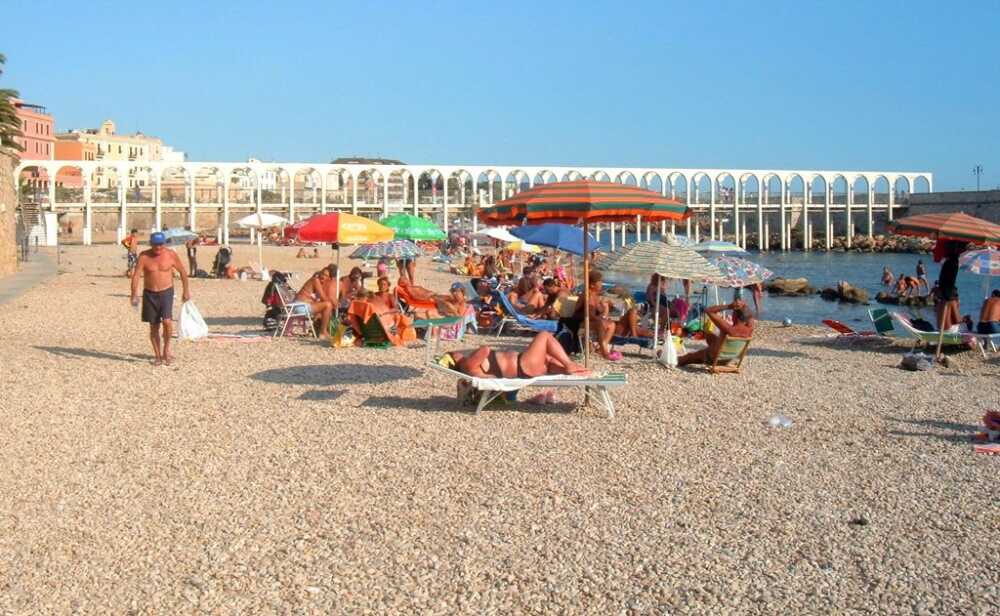 archi pirgo spiaggia civitavecchia archi pirgo spiaggia civitavecchia