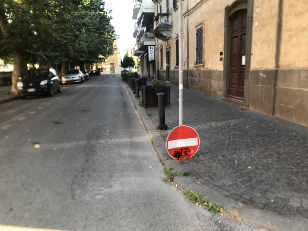 cartello stradale bracciano cartello stradale bracciano