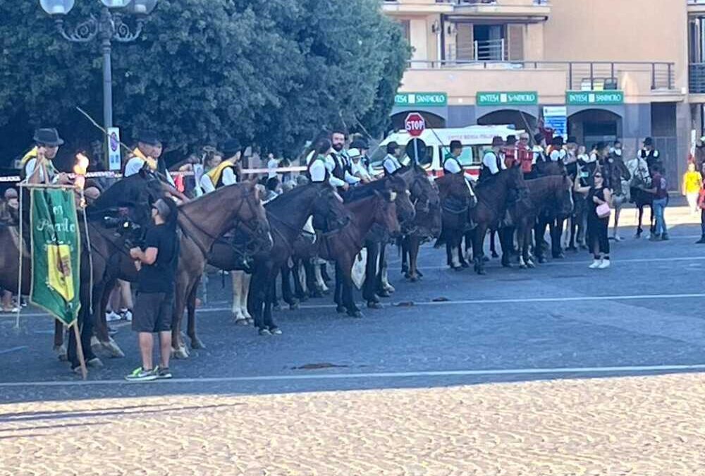 Torneo dei Butteri rionale: a Tolfa ieri hanno sfilato storia e tradizione, oggi la gara alla Nocchia