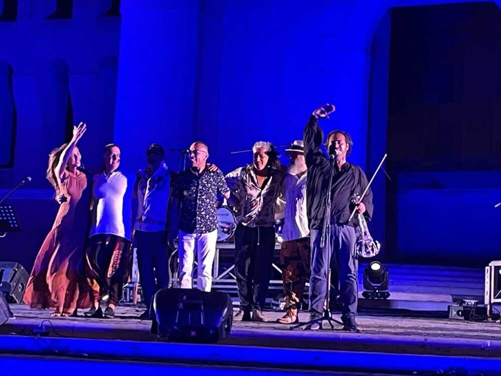 spettacolo mosaico al porto