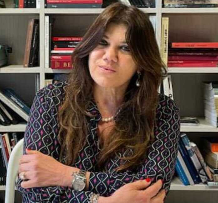 Gabriella-Genisi-696×647