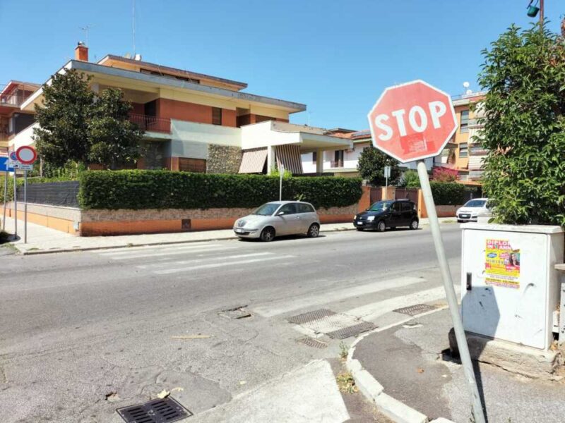 Ladispoli strisce pedonali zebre cancellate (1)