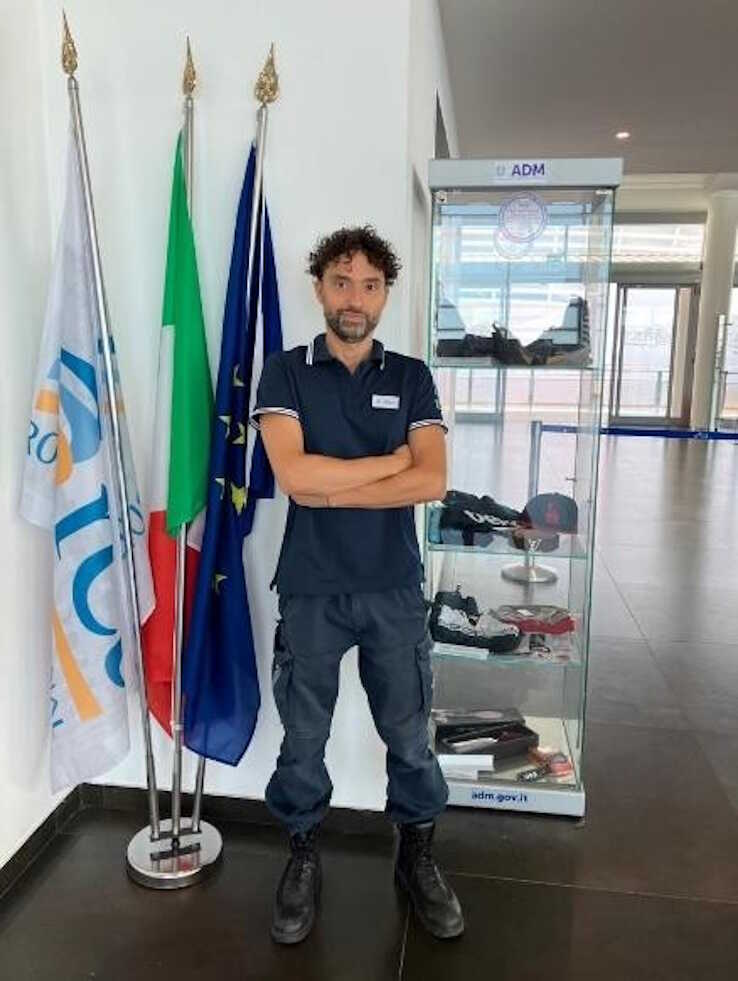 dogane vetrine porto civitavecchia