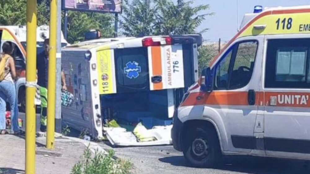 foto incidente AMBULANZA