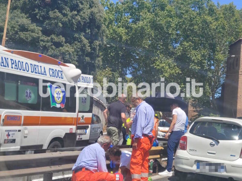 incidente muro torto ambulanza roma 1