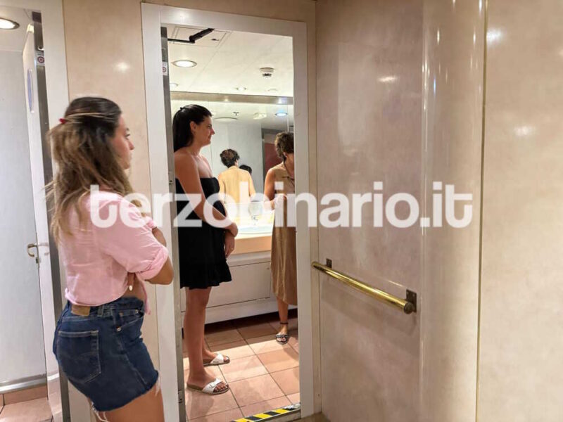 moby vinci disagi traghetto olbia civitavecchia 22