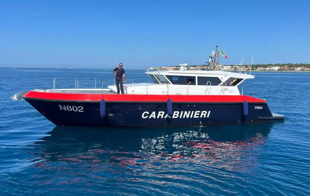 motovedetta carabinieri motovedetta carabinieri