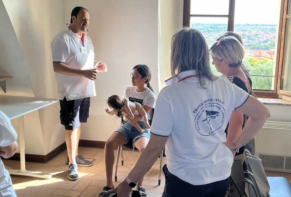 Al Granarone a Cerveteri corso di disostruzione delle vie aeree con il Nucleo Subacqueo