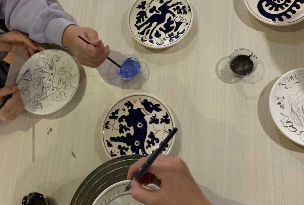 Dalla Francia a Viterbo a lezione di ceramica, Daniela Lai accompagna 112 ragazzi alla scoperta della Zaffera