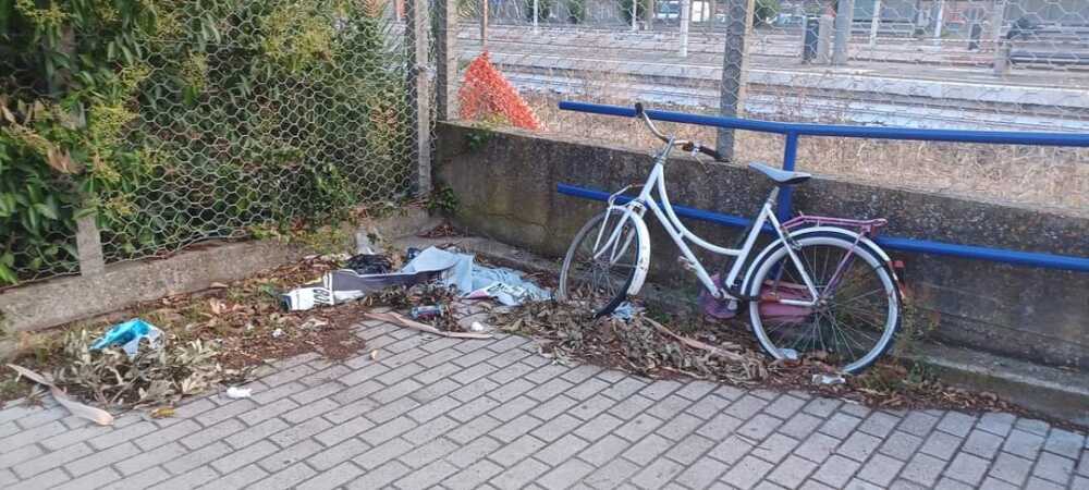 degrado e sporcizia alla stazione di maccarese degrado e sporcizia alla stazione di maccarese