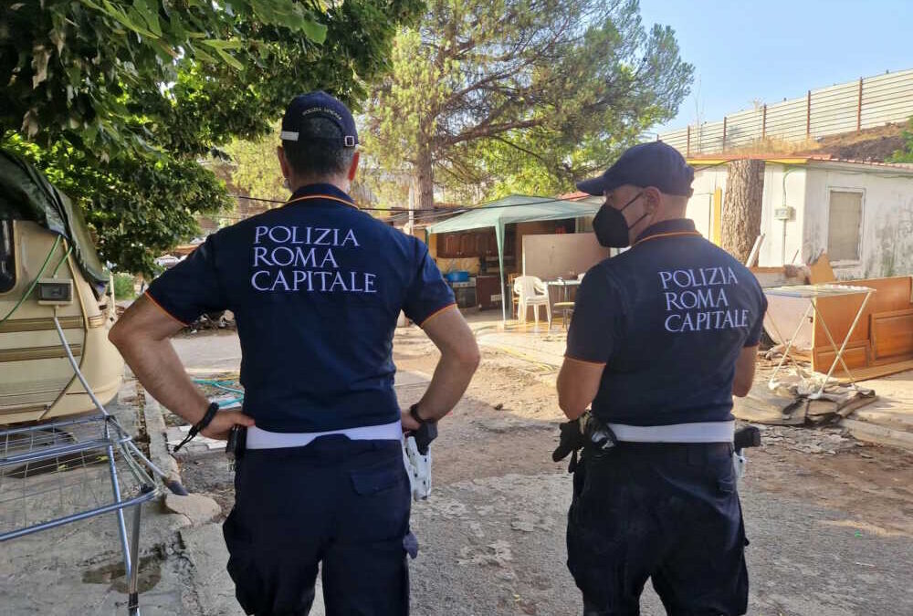 Rubano la bici a un rider durante una consegna, ritrovata da Roma Capitale