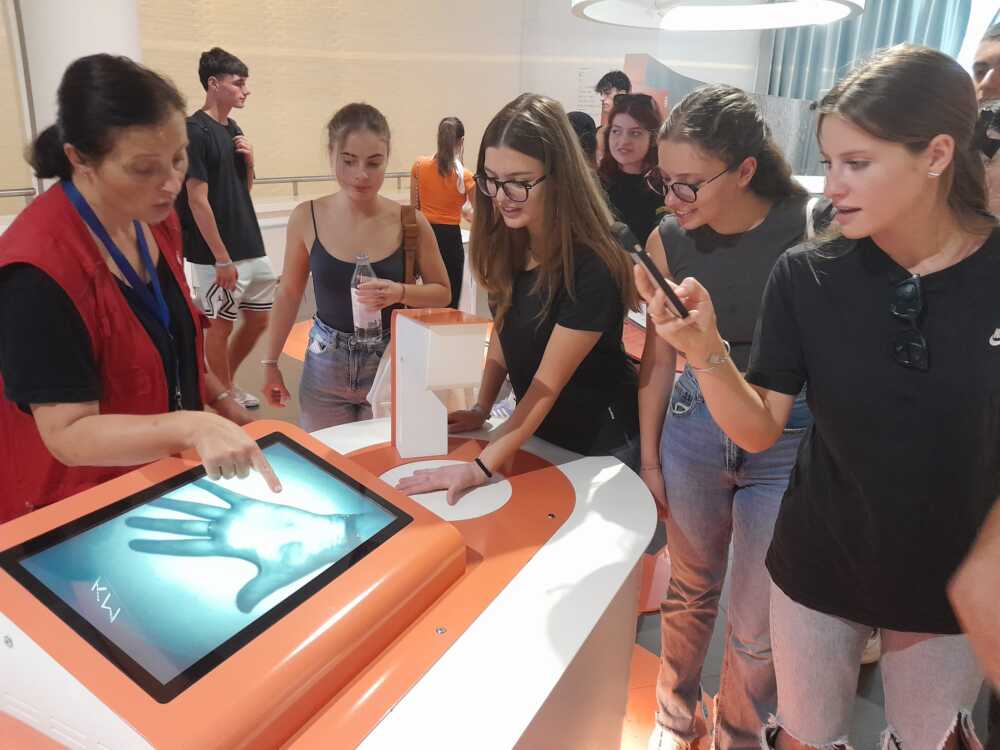 studenti cardarelli a napoli