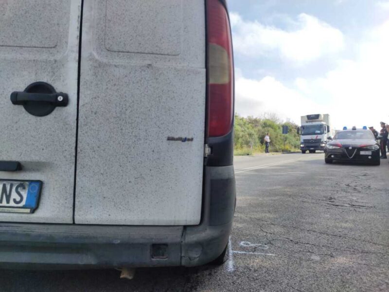 Carabinieri Civitavecchia auto speronata Aurelia1