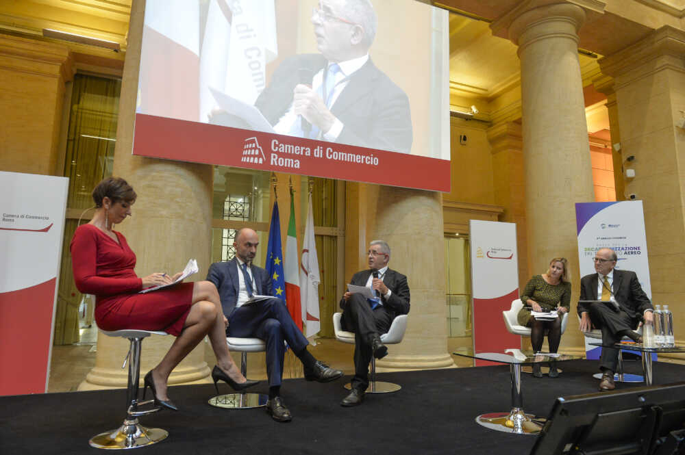 Decarbonizzazione del Trasporto Aereo Decarbonizzazione del Trasporto Aereo