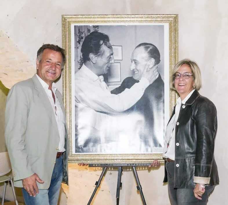 Elena Anticoli De Curtis con l’attore e regista Agostino De Angelis Elena Anticoli De Curtis con l'attore e regista Agostino De Angelis