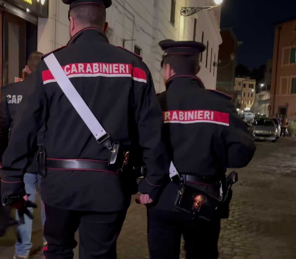 TRASTEVERE – I Carabinieri intervenuti TRASTEVERE - I Carabinieri intervenuti