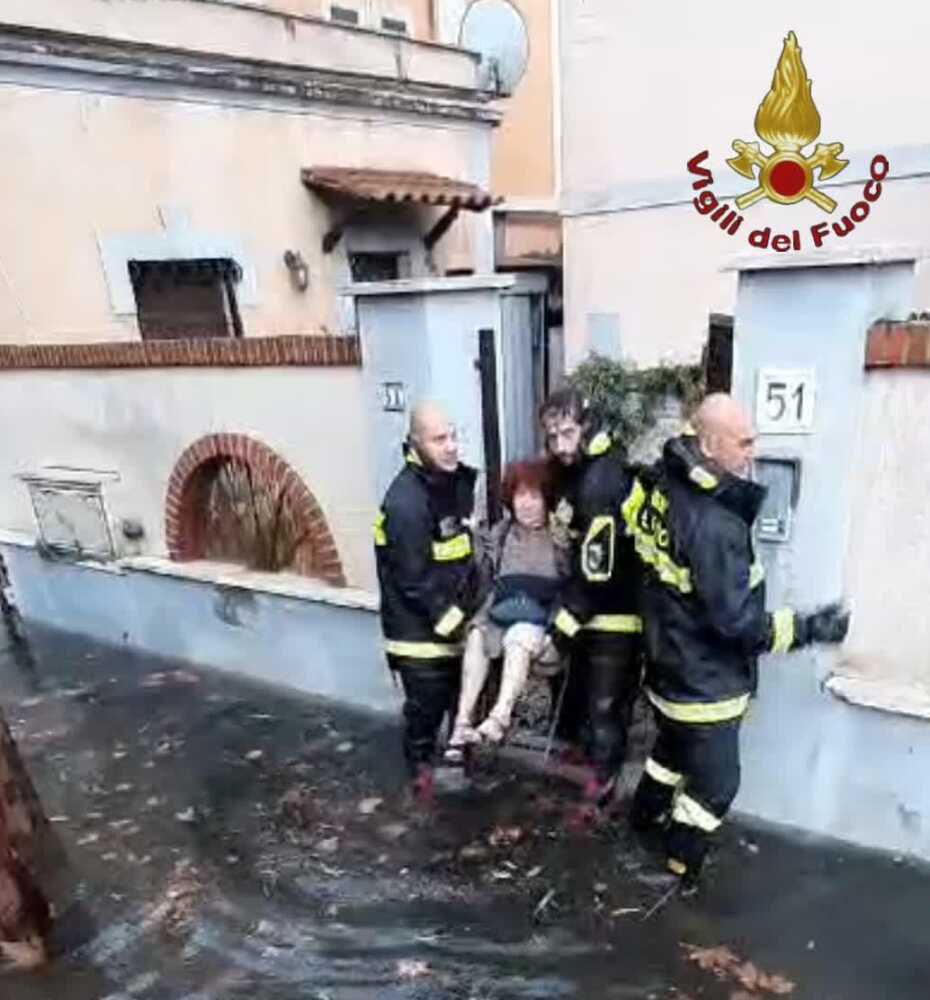 allagamenti ostia vvf vigili fuoco pompieri (2)