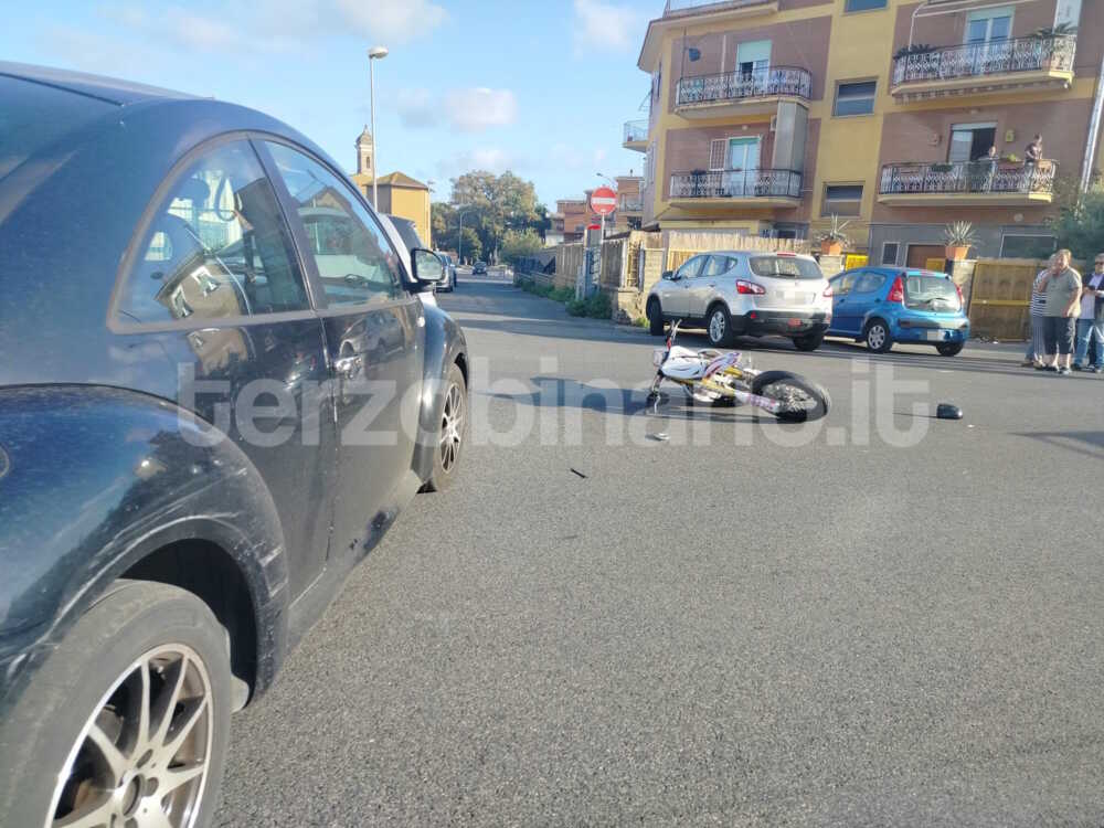 incidente moto maggiolone viale manzoni cerveteri 1 incidente moto maggiolone viale manzoni cerveteri 1