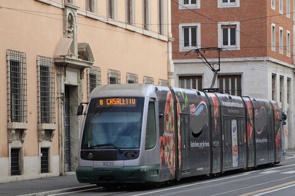 tram 8 casaletto largo argentina