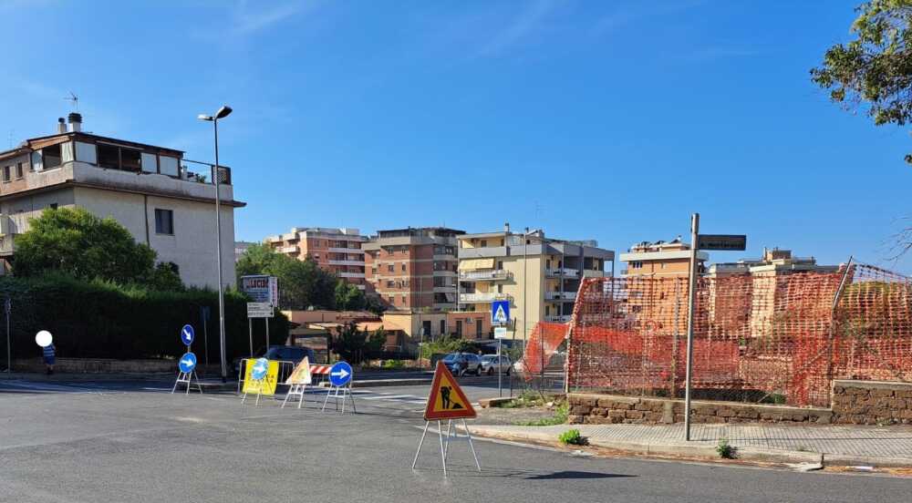 viale nenni chiuso civitavecchia lato montanucci