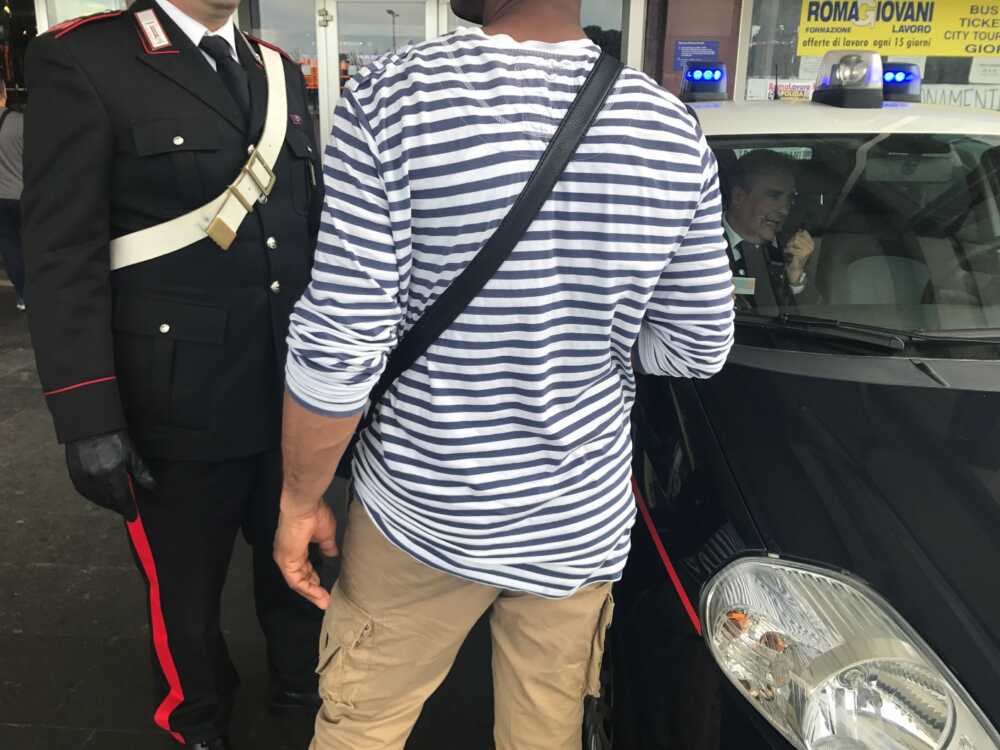 PROVINCIALE – I controlli antiborseggio dei Carabinieri (4) PROVINCIALE - I controlli antiborseggio dei Carabinieri (4)