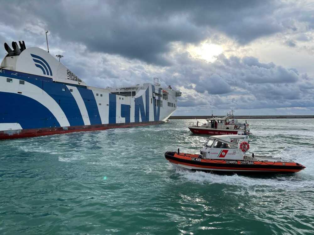 guardia costiera capitaneria porto civitavecchia gnv Esercitazione (1)