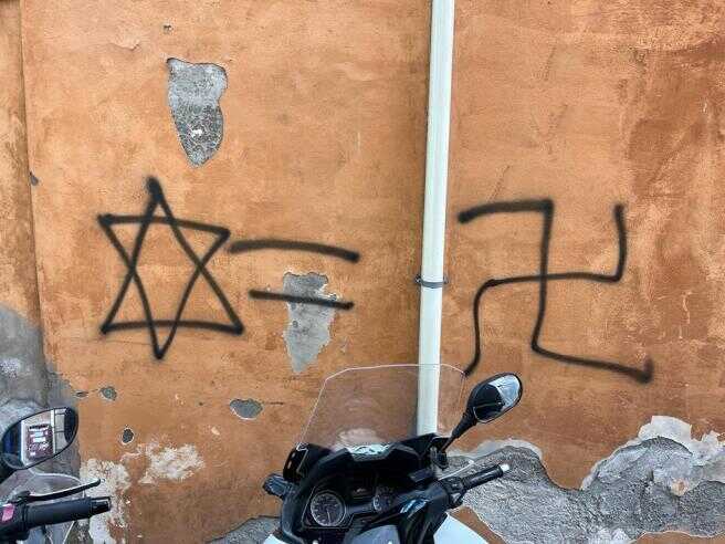 svastica ghetto roma